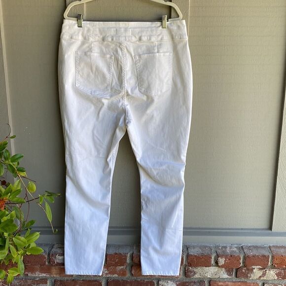 NWT - We The Free Crvy Lace Up Front Jeans in Ivory Size: 35 - Picture 3 of 7